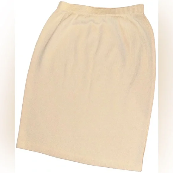 St. John Santana Knit Skirt Size 6 Bright White Wool Blend Pencil Quiet Luxury